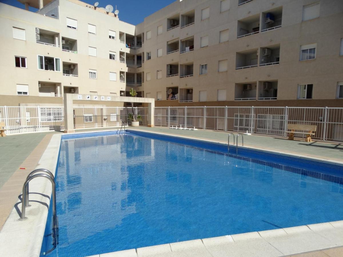 Apartamento Laguna Rosa Торевьиа Экстерьер фото